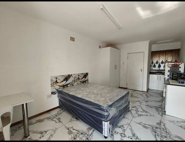 1 BEDROOM PROPERTY TO RENT IN FORT GALE